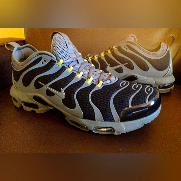 **Nike** "Air Max Plus TN Ultra" (Bright Cactus) - Picture 1 of 11